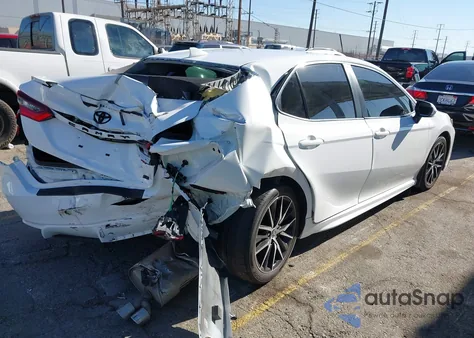 2023 Toyota Camry Se z USA, uszkodzony, nr VIN 4T1G11AK8PU742436